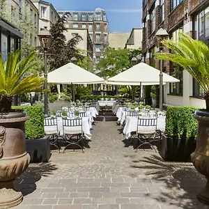 Les Jardins Du Marais Otel