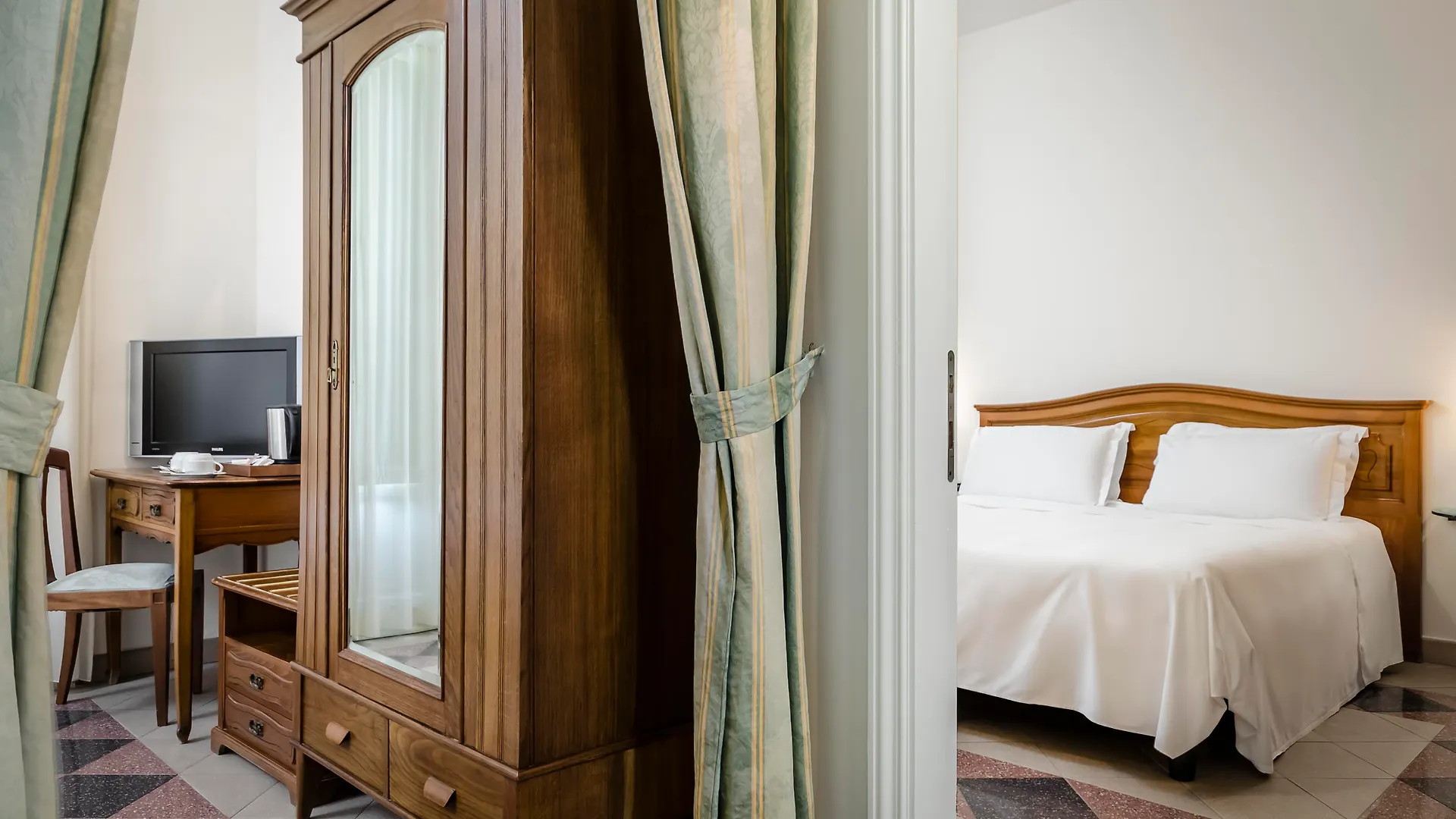 Eurostars Centrale Palace Hotel Palermo 4*,  Italy
